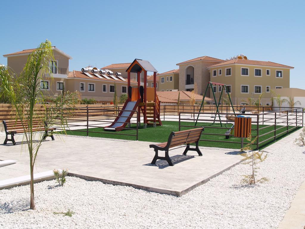 Kyklades Resort&Spa Paralimni Eksteriør billede